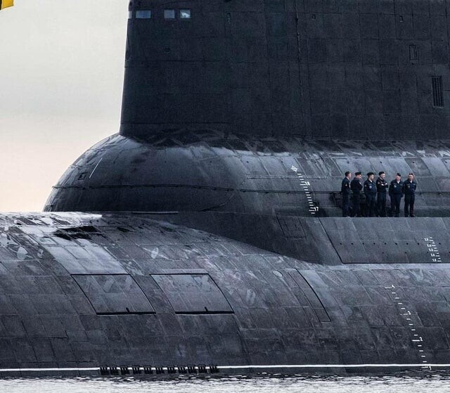 Моряки на российской подводной лодке "Тайфун"
