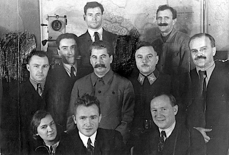 И.Сталин, К.Ворошилов, В.Молотов, Б.Макасеев.  II-й съезд колхозников. 