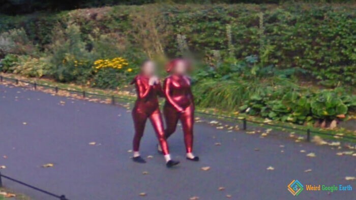 14. "Две красные дамы". Дублин, Ирландия