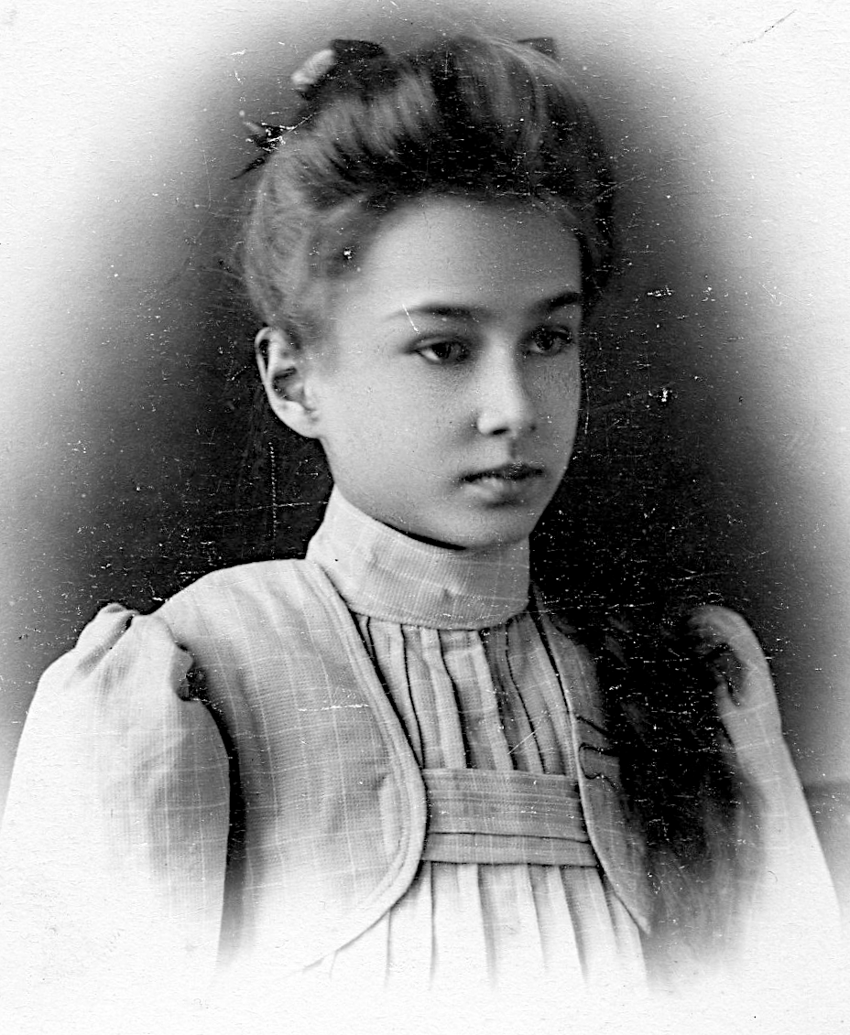 Ольга Степановна Яковлева 1906 г.