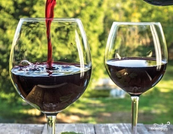 Как приготовить домашнее вино из винограда