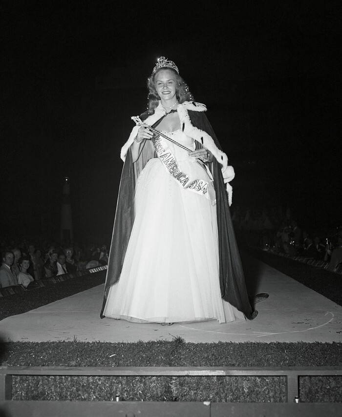 25. Мисс Америка 1954, Эвелин Эй