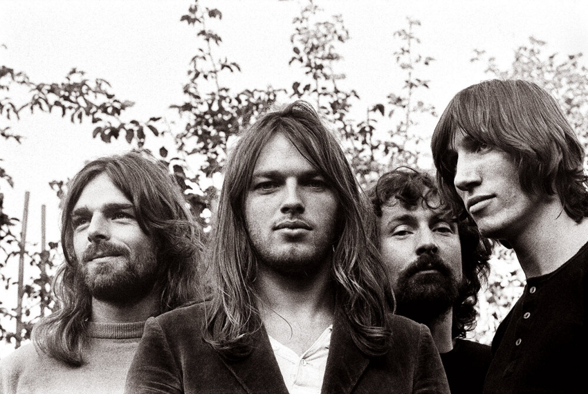 «Отмена русской культуры - это полный идиотизм»: основатель Pink Floyd раскритиковал американцев и обвинил их в желании править миром