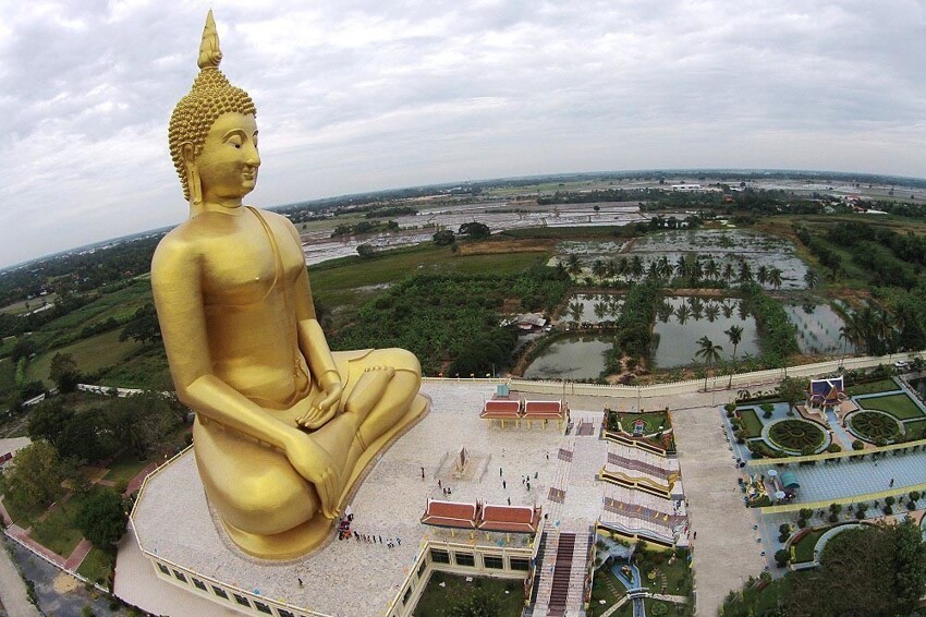Статуя Будды в Ангтхонге (Таиланд) – 92 метра