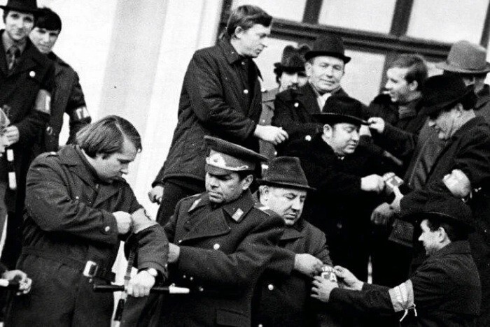 Что входило в обязанности советских дружинников, и как в их тесные ряды просачивались преступные элементы