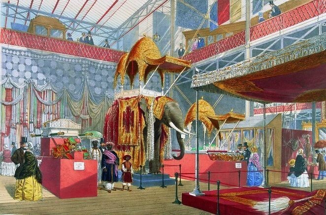 Цветная литография модели слона с седлом хаудах в Индийском дворе Хрустального дворца