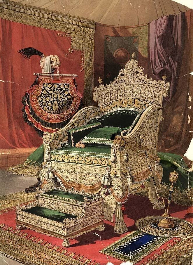Трон и скамеечка для ног из слоновой кости, подаренные королеве Виктории раджей Траванкора