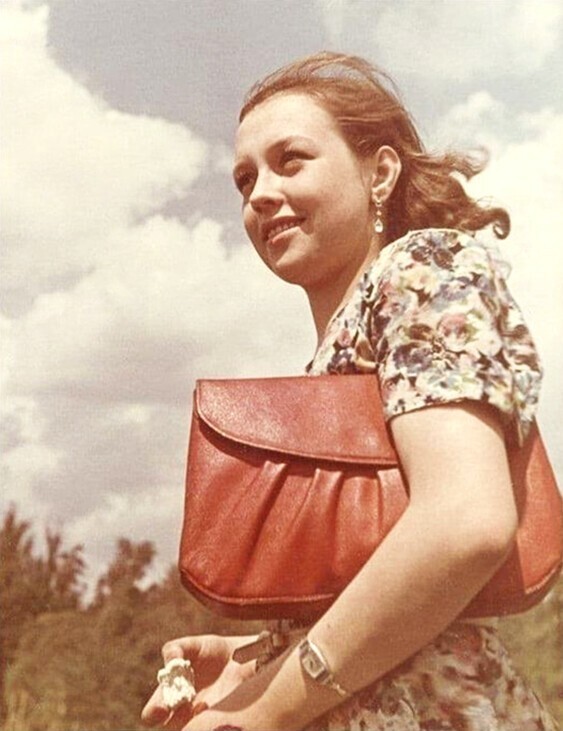 Студентка, начало 1950-х годов.