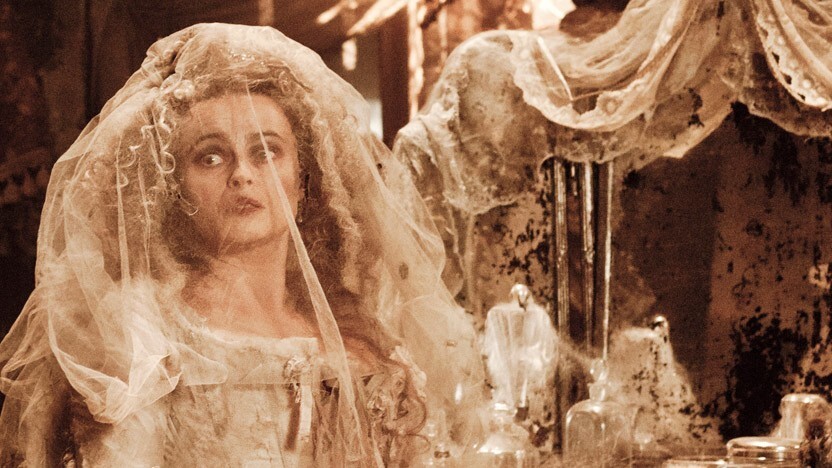 Безумная невеста: целая жизнь в подвенечном платье