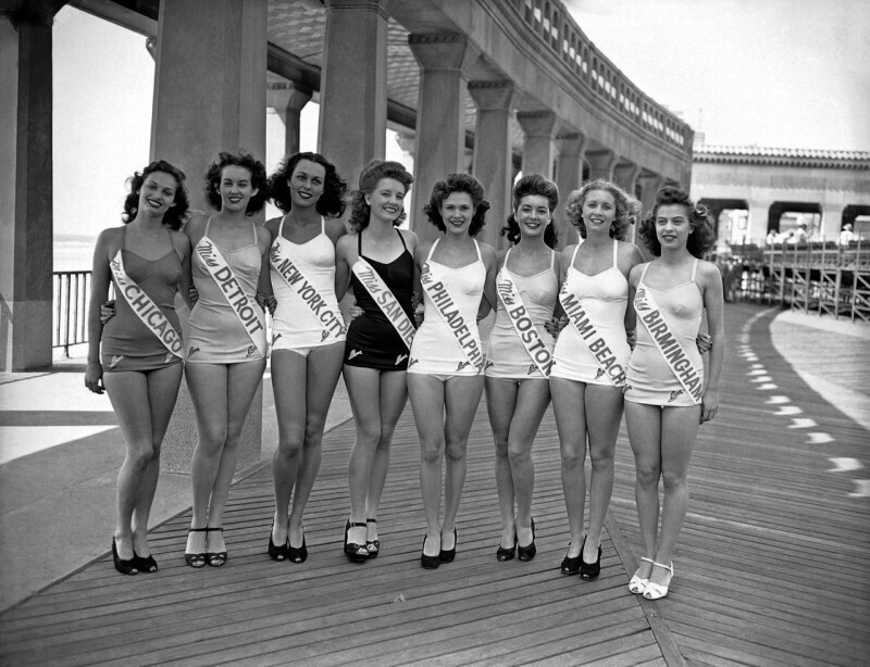 Конкурсанты «Мисс Америка» в 1945 году