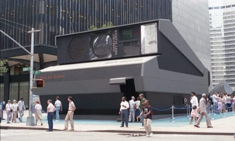 Выставочный Polaroid во Всемирном торговом центре. 1986 год