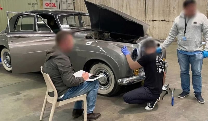 Контрабанда на стиле: винтажный Bentley, отправленный в Австралию, перевозил наркоту на 100 миллионов долларов