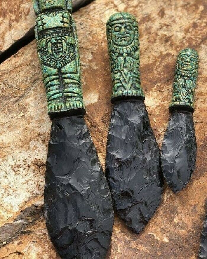 Обсидиановые ритуальные ножи ацтеков