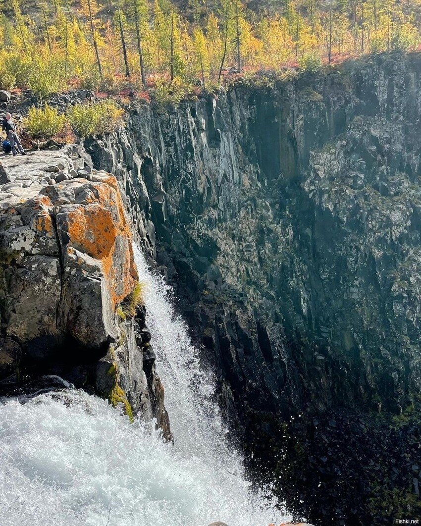 Водопад Два брата (Находится на реке Гагарья-2, плато Путорана)