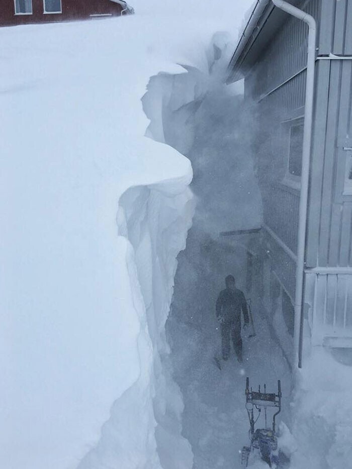 Более 4 метров снега на горнолыжном курорте Риксгрансен в Северной Швеции