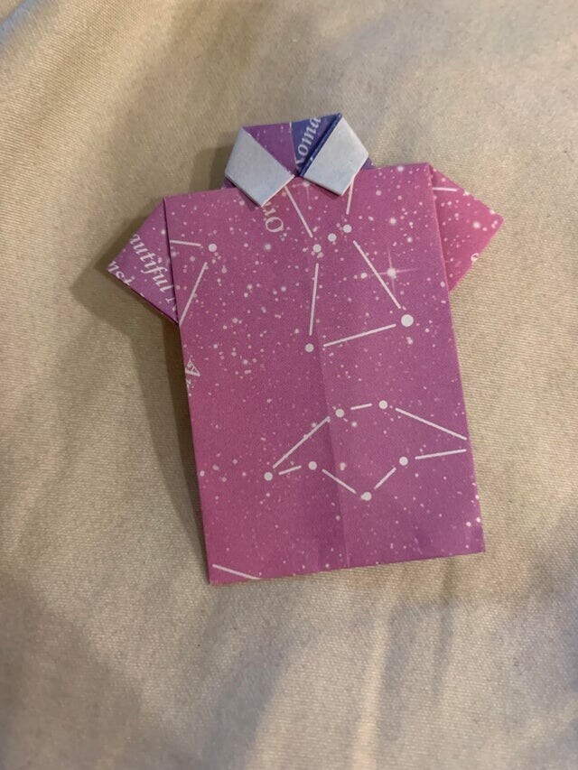 Мой заказ пришел с маленькой рубашкой для оригами