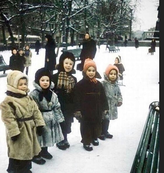 Московские дети зимой. 1960 Москва