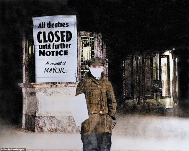 Театры и общественные места были закрыты, чтобы предотвратить распространение вируса во время вспышки испанского гриппа в 1918 году