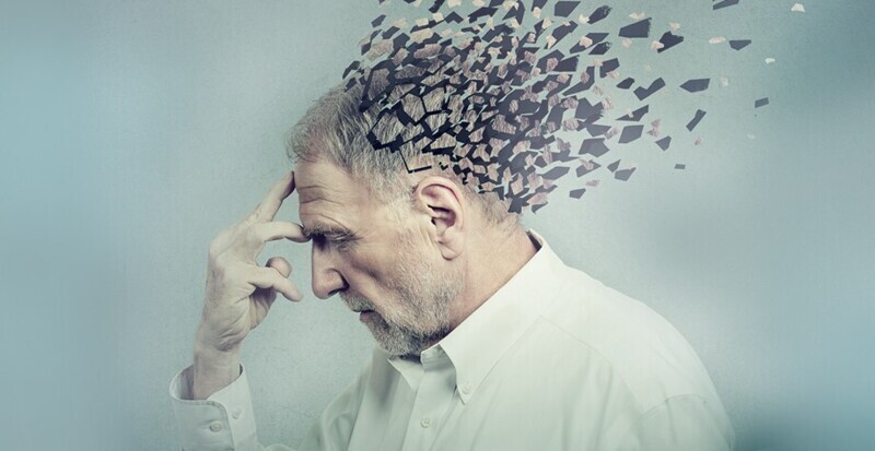 Как правильно заботиться о человеке с болезнью Альцгеймера?