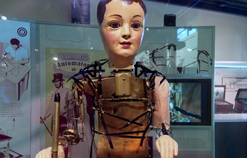 Кукла-автомат Анри Маярде, предшественник роботов