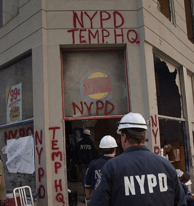 5.  После теракта 11 сентября этот Burger King превратился во временную штаб-квартиру полиции Нью-Йорка