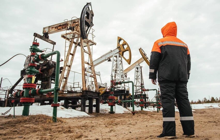 Forbes: введение потолка цен на российскую Нефть станет "смертельным ударом" для экономики Запада