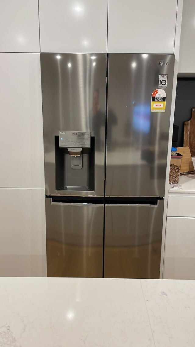 "Мой друг купил холодильник онлайн для дома, в котором он никогда не жил"