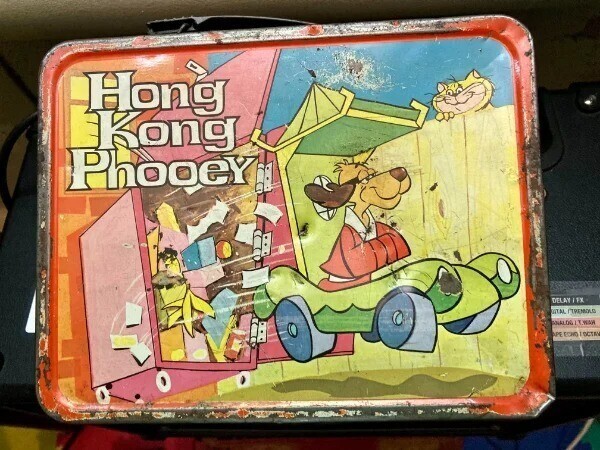 9. «Это моя коробка для ланчей Hong Kong Phooey, сделана в 1976 году»