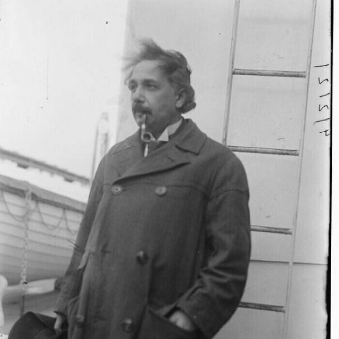 21. [2 апреля 1921 г.] Альберт Эйнштейн прибывает в Нью-Йорк