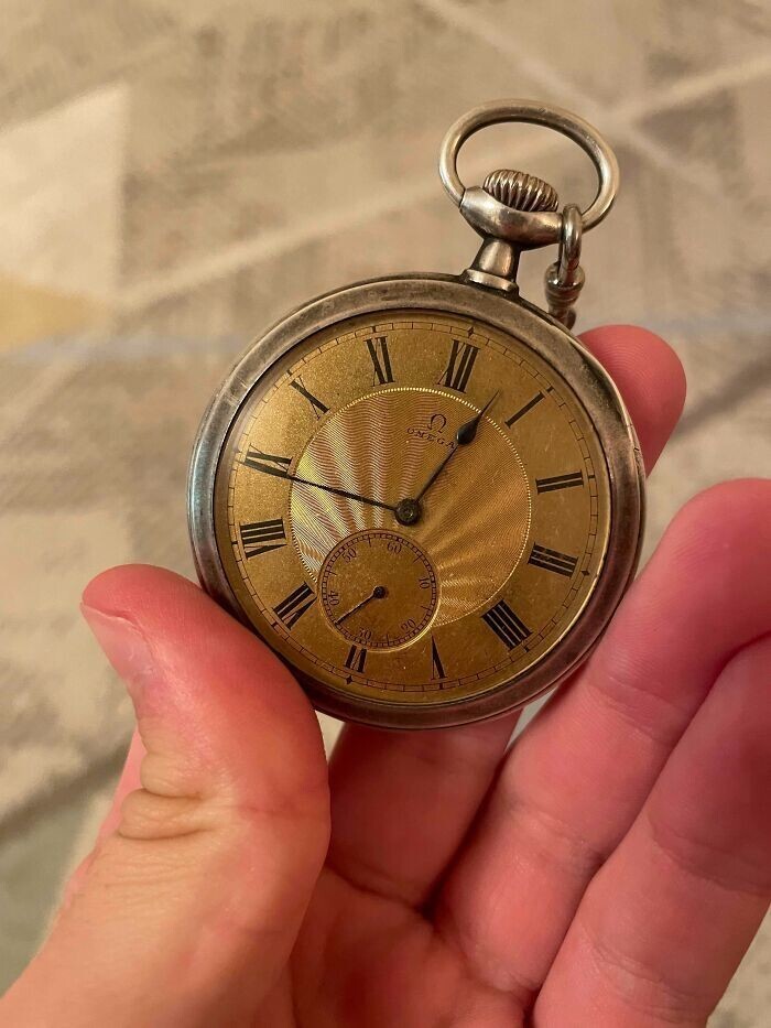 6. "122-летние карманные часы, подаренные мне дедушкой, до сих пор работают как новые, хотя все внутренности те же"