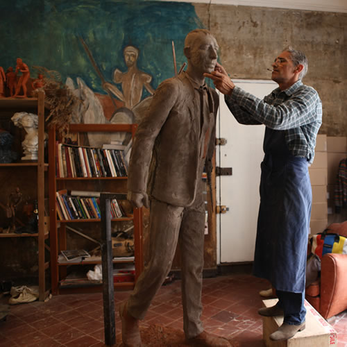 Бруно Каталано: как гончар придумал “дырявые” скульптуры из бронзы и стал знаменитым