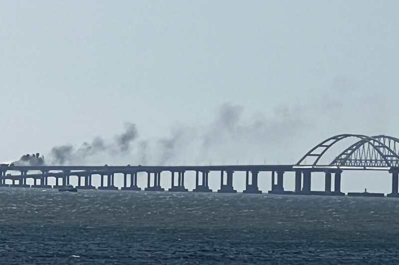 Линии стерты. Запад назвал ЧП на Крымском мосту «замечательным моментом»