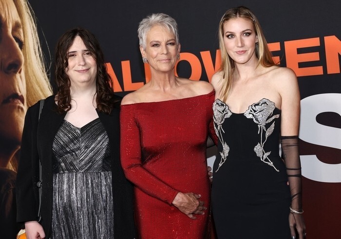 Джейми Ли Кёртис пришла на премьеру нового «Хэллоуина» с дочерью-трансгендером