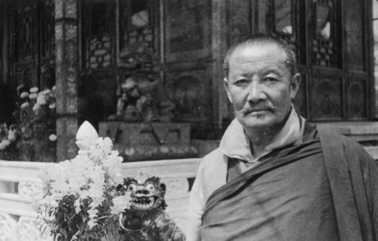 35. Лорд-камергер, влиятельный монах и советник Далай-ламы, 1944 год