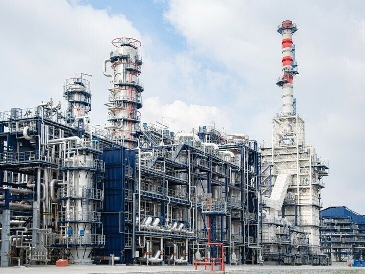 Омский НПЗ запустил новый комплекс глубокой переработки нефти