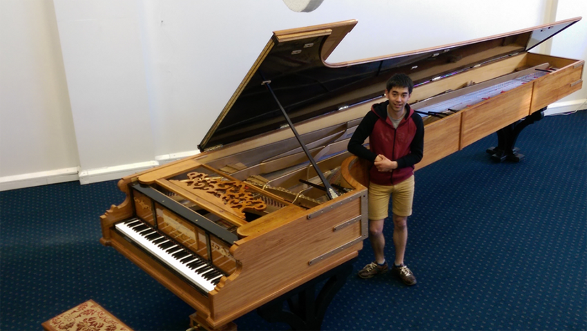 Самое большое пианино построено в Новой Зеландии