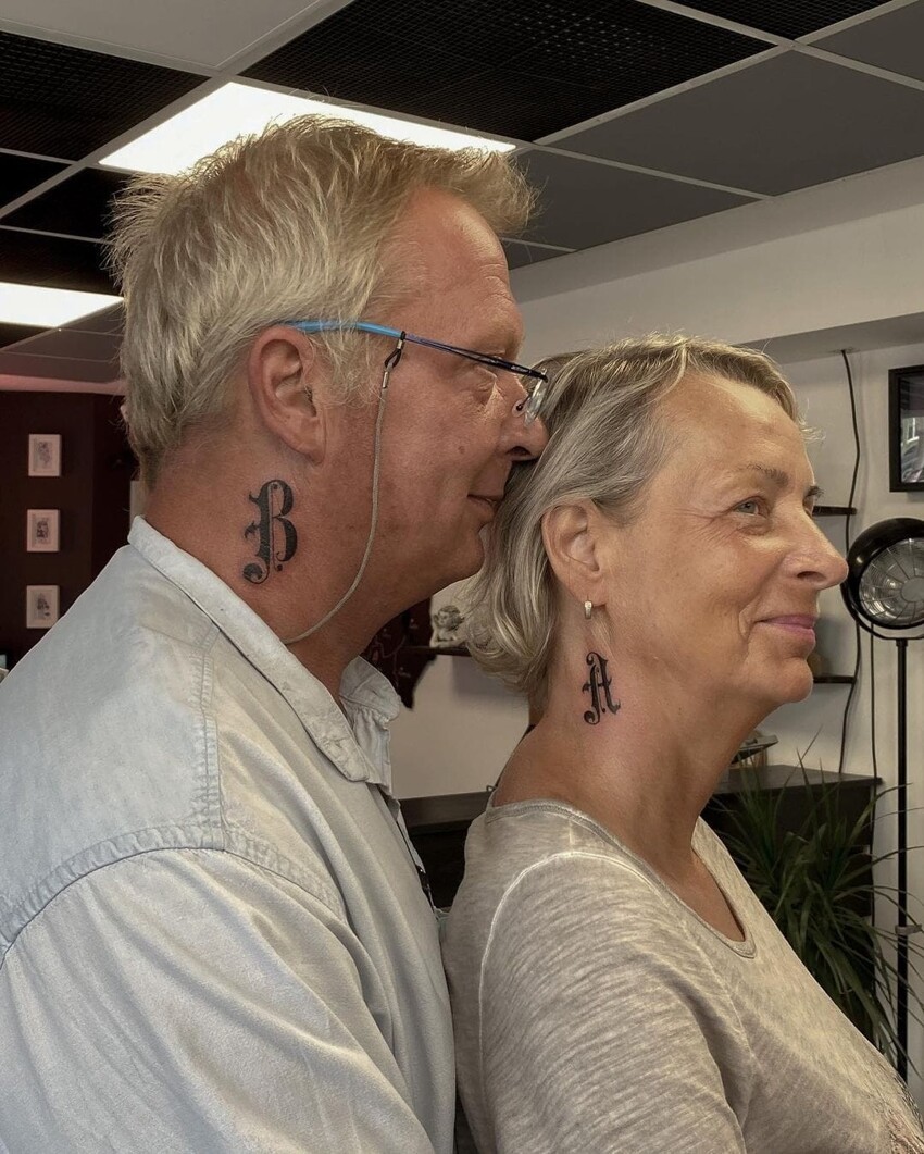 Люди старшего поколения, которые носят татуировки и при этом выглядят бомбезно