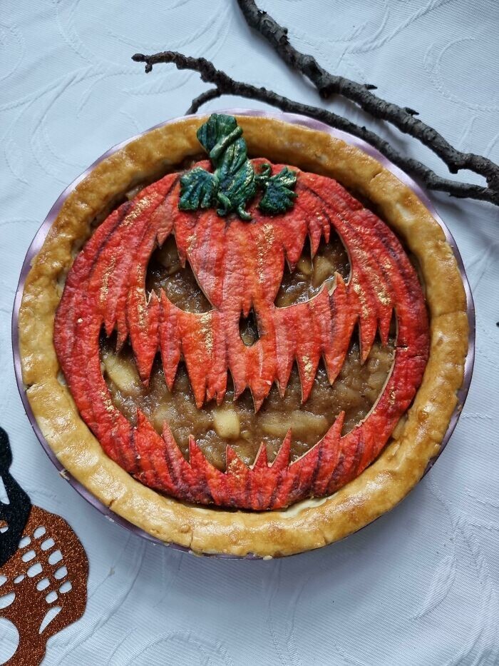 1. Хэллоуинский яблочный пирог