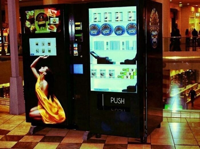 Этот торговый автомат продает черную икру в Лас-Вегасе