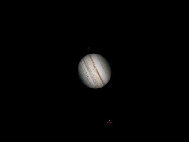 Движения в системе Юпитера и его спутников похожи на движения в Солнечной сис... 
