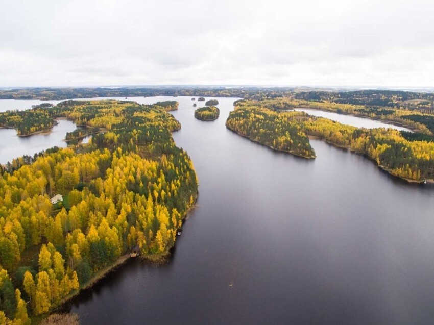 Почём можно прикупить пару островов на озере в Финляндии