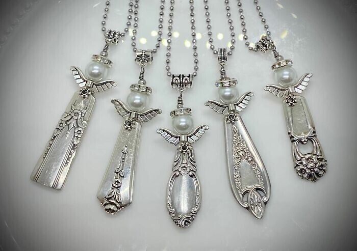 25. "Я сделала несколько ожерелий с ангелами из ручек от старинных посеребренных ложек"