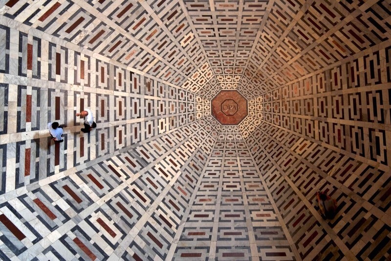 22. Узор на полу собора Санта-Мария-дель-Фьоре во Флоренции