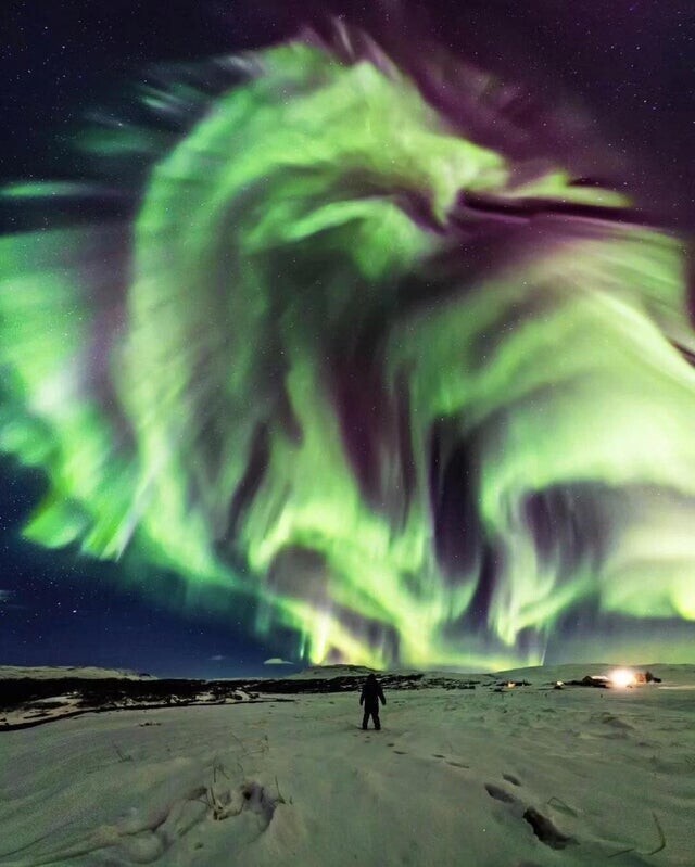 Сияние Зеленого Дракона в небе Исландии