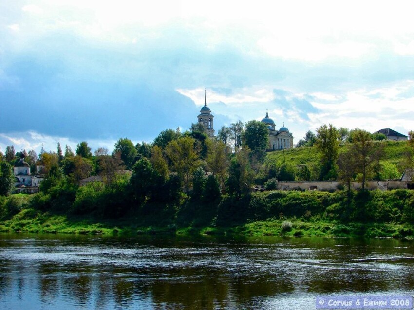 Вид от Свято-Успенского монастыря. Волга.