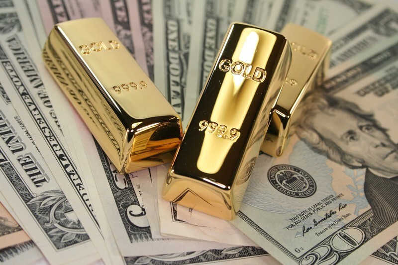 «Золотая соломка» в эпоху постдоллара: кто в мире быстрее всех скупает желтый металл