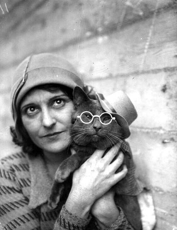 Ванда Гаг с кошкой - (11 марта 1893-27 июня 1946) - американская художница, писательница, переводчик и иллюстратор