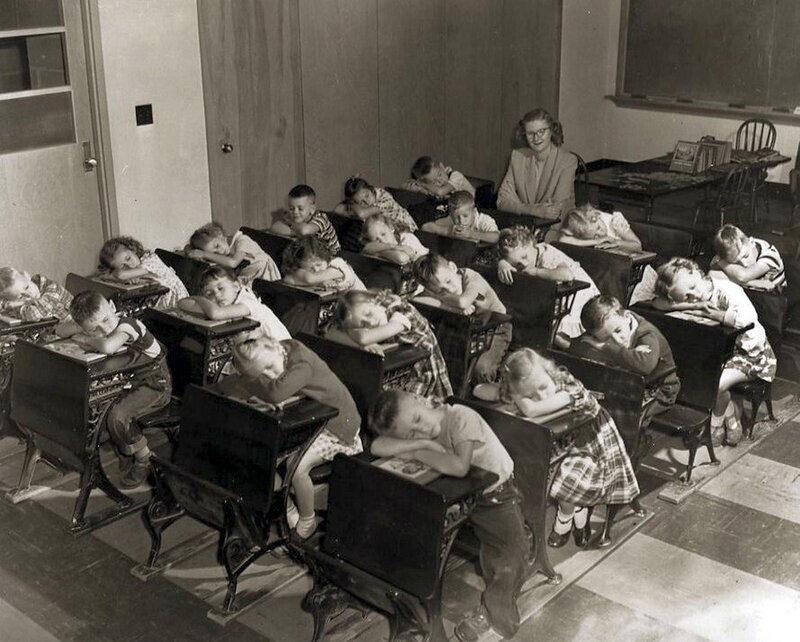 Тихий час в европейской школе, 1950-е годы
