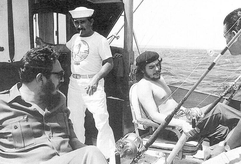Фидель Кастро и Че Гевара на рыбалке