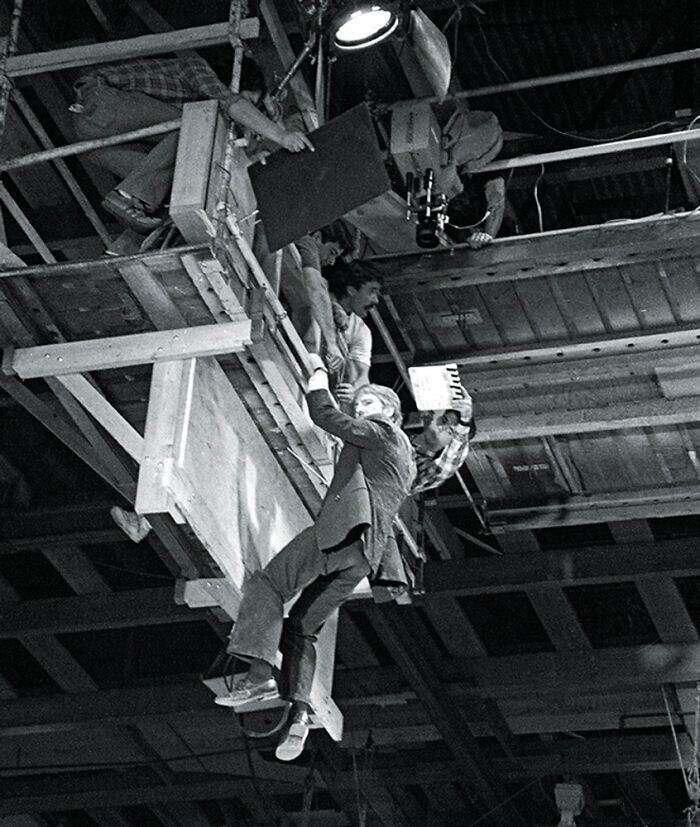 22. Алан Рикман в роли Ганса Грубера снимает свою последнюю сцену в "Крепком орешке" (1988)